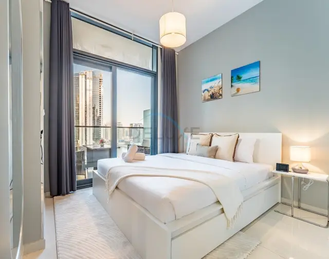 Dubai Canal and City Views 1-Bedroom, Minutes Drive to Burj Khalifa — Business Bay